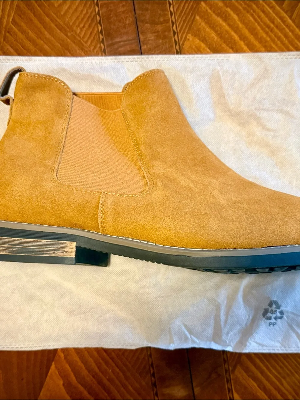 Bruno Marc Men’s Classic Chelsea Ankle Suede Boots